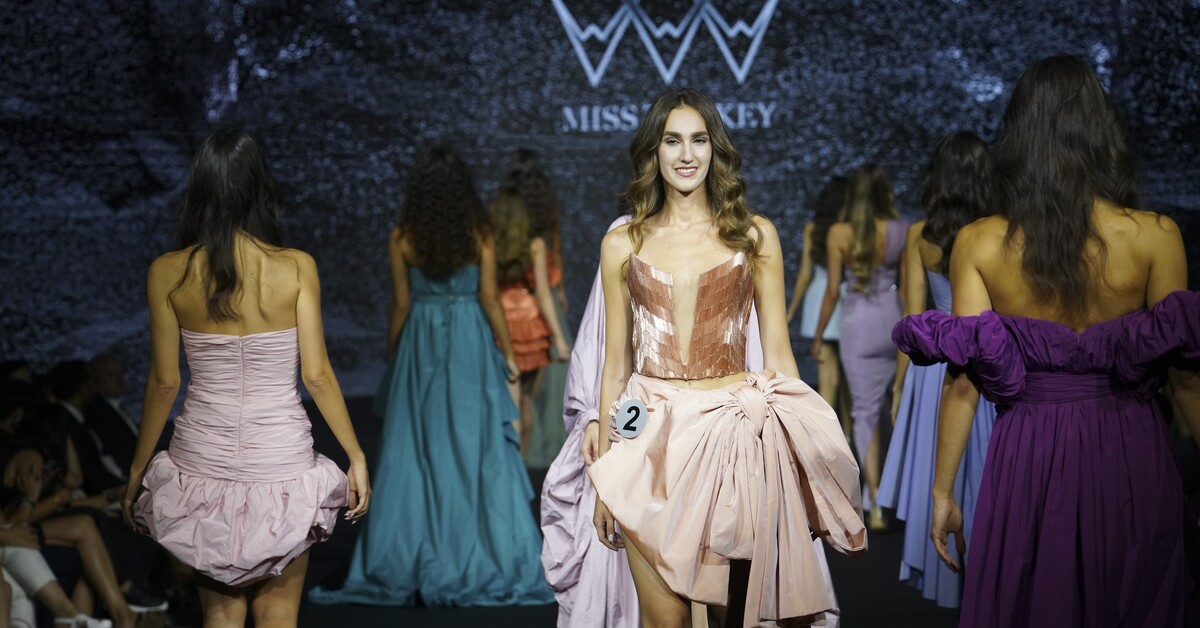 İdil Bilgen, sırra kadem bastı