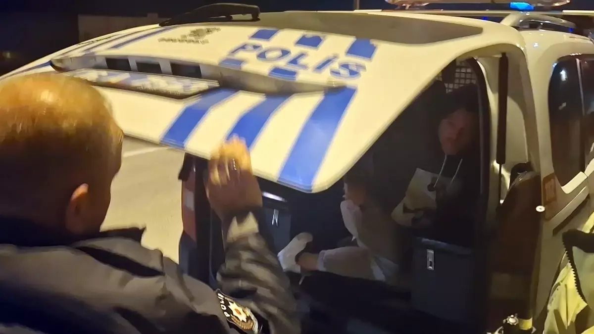 Alkollü Sürücü ve Arkadaşından Trafik Polisine Tehdit