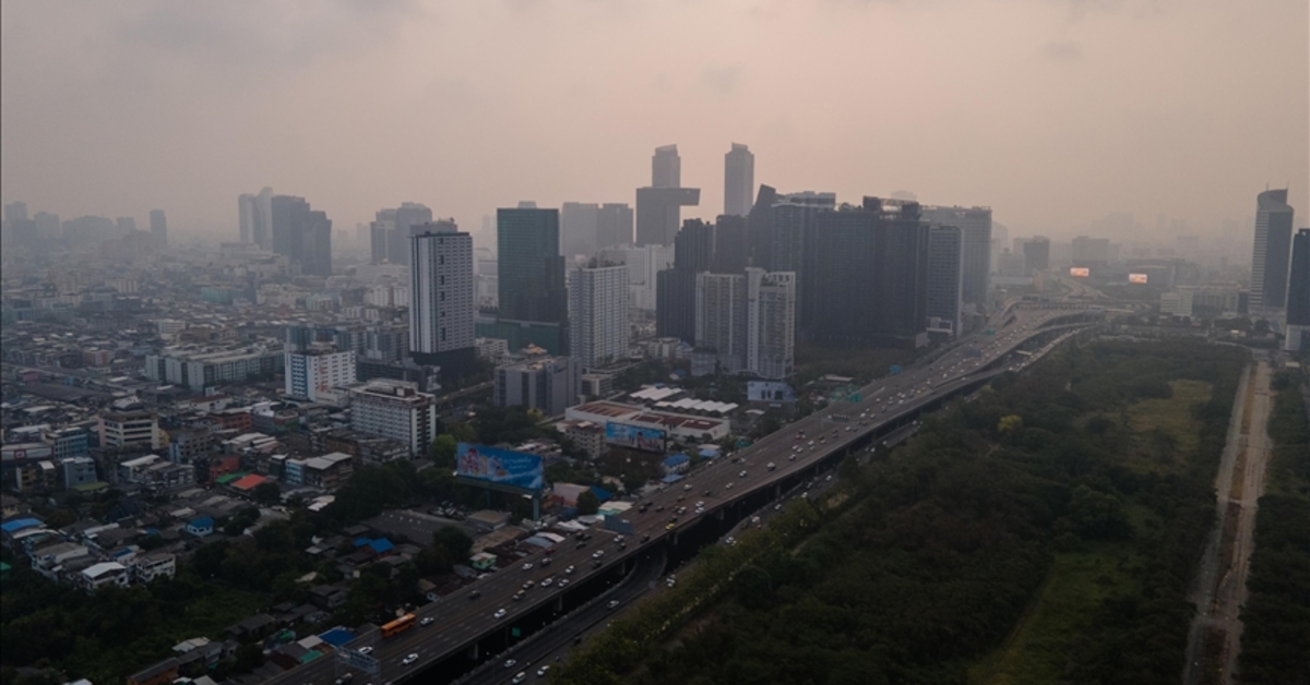 Tayland’ın başkenti Bangkok’ta hava kirliliği nedeniyle okullarda eğitime ara verildi