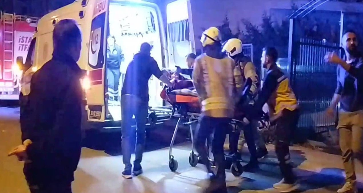 Evinin banyosunda bıçaklanmış halde bulundu!