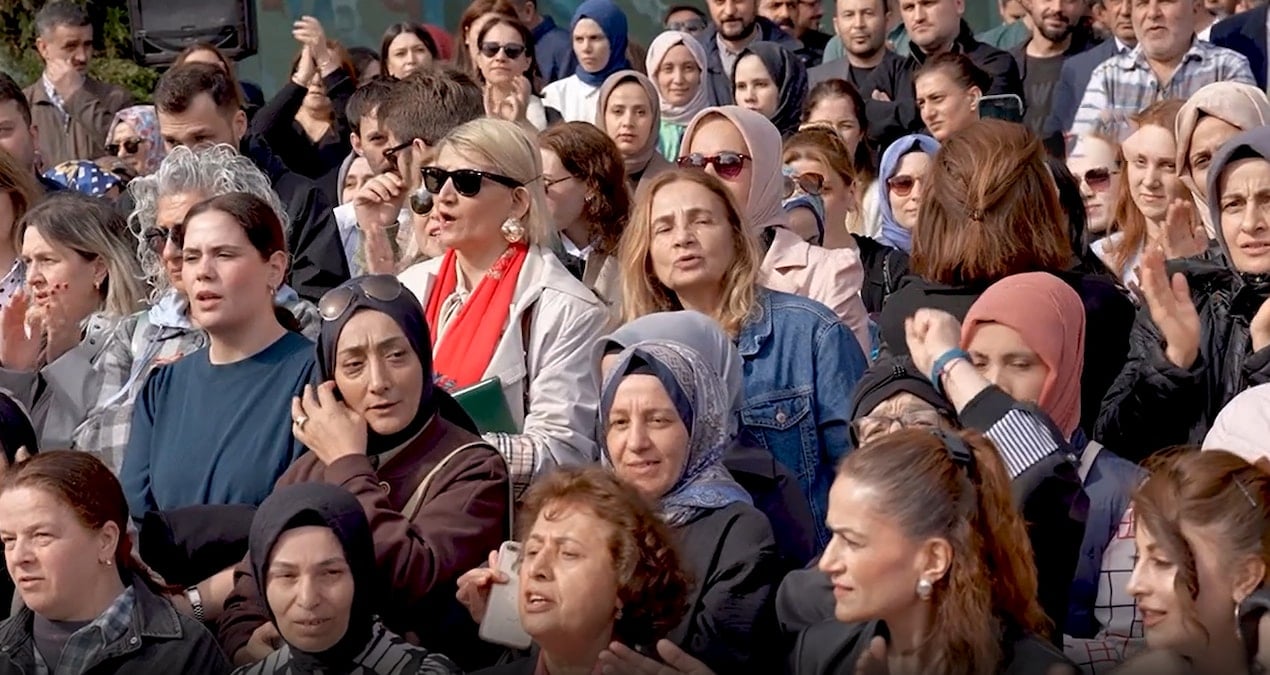 Belediye çalışanlarından Sinem Dedetaş’a destek