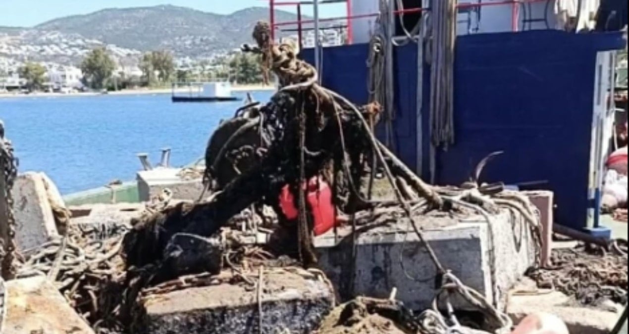 Deniz dibinden 130 ton katı atık çıktı